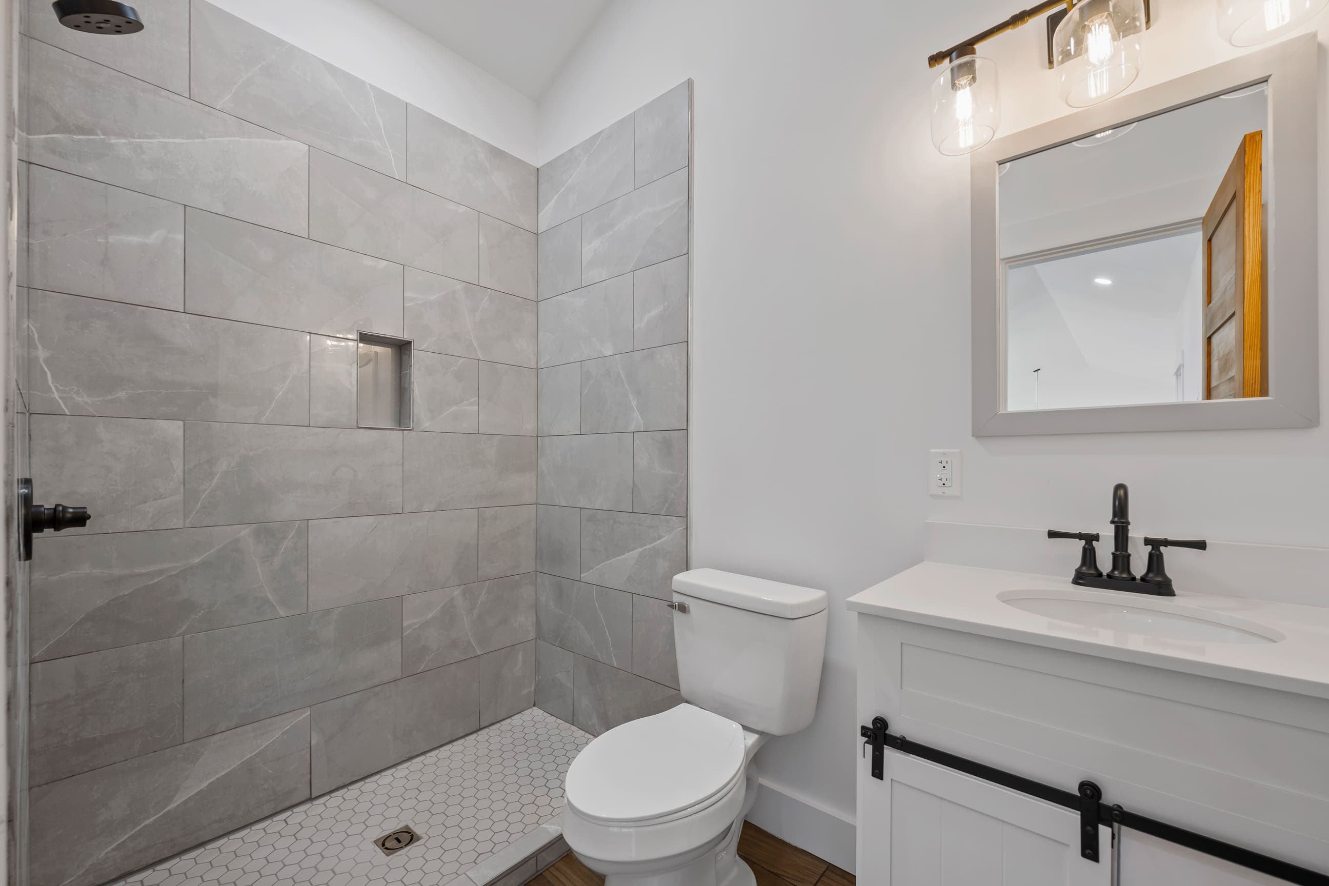 Renovation & Remodeling service image